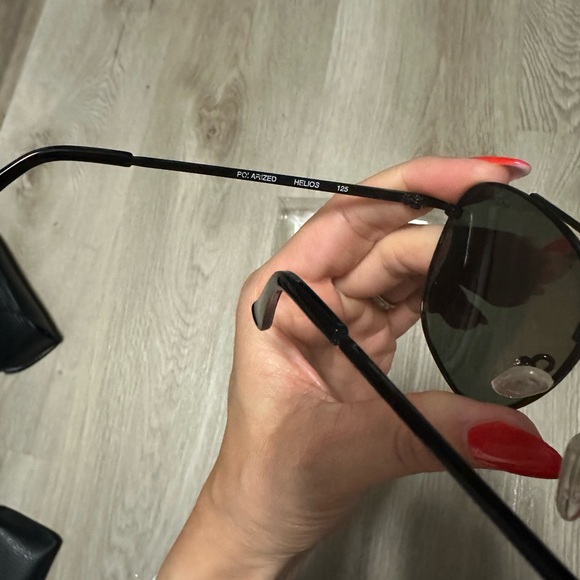 Quay Aviator Sunglasses - Picture 7 of 7